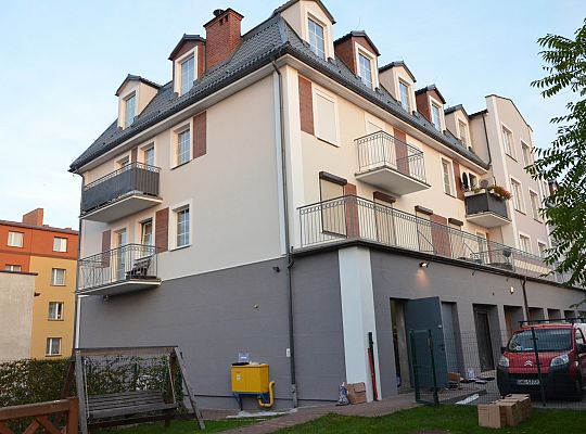 Budynek Wspólnoty po zainstalowaniu monitoringu w Pucku