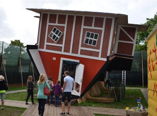 Domek do góry nogami sierpień 2013