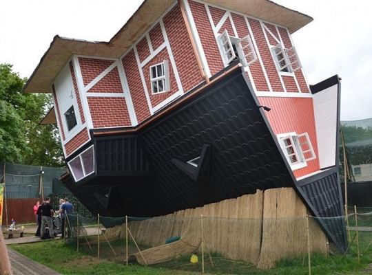 Domek do góry nogami sierpień 2013