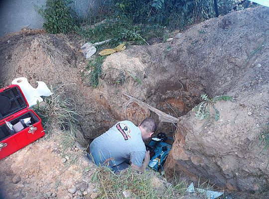 Spawanie światłowodów uszkodzonych przez koparkę wrzesień 2018r.