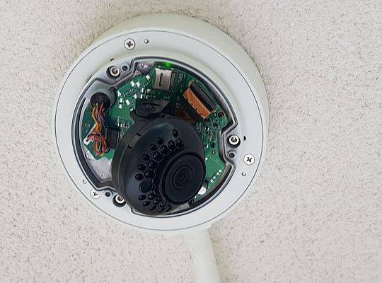 Przygotowanie do montau kamery